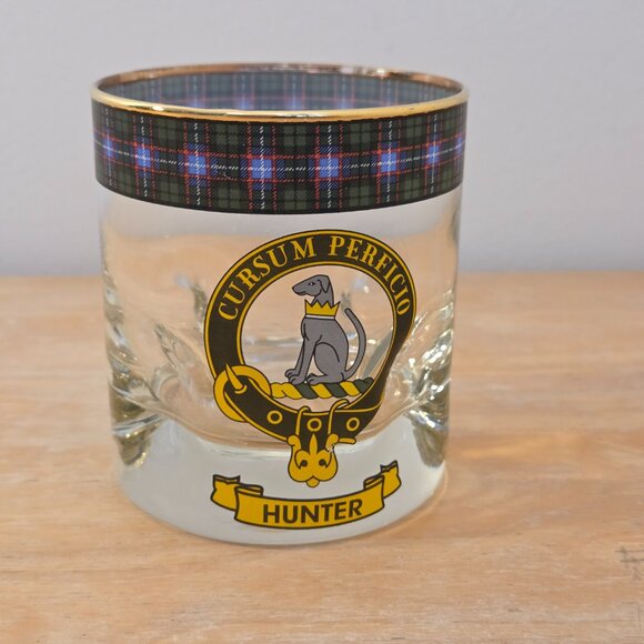Vintage Clan Hunter Whisky Glass with Tartan Band and Gold Rim - Picture 4 of 5
